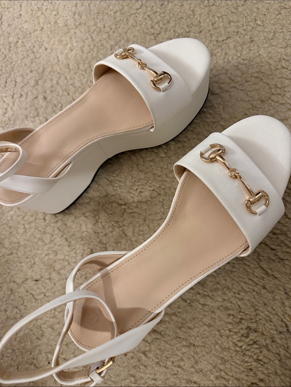 Source Unknown White Platform Slingback Sandals with horsebit detail NWOT